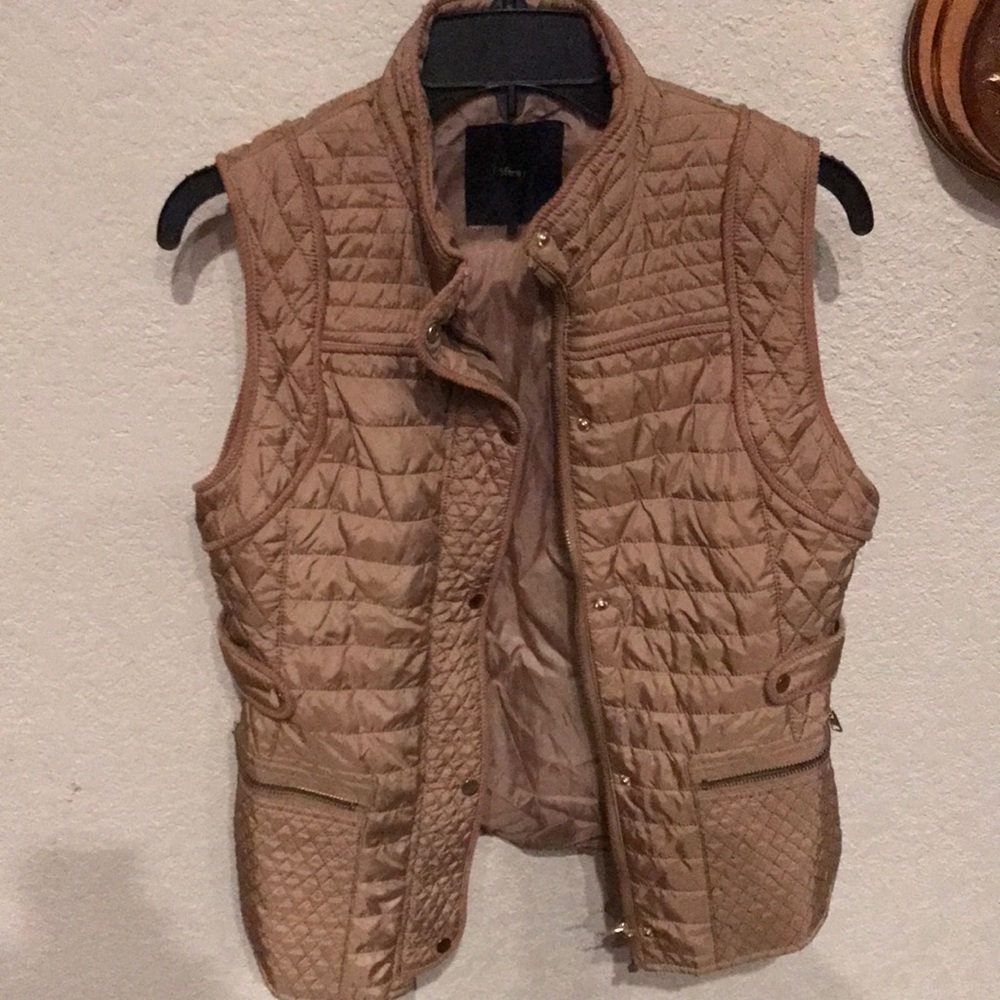Sfera tan color unique quilted vest